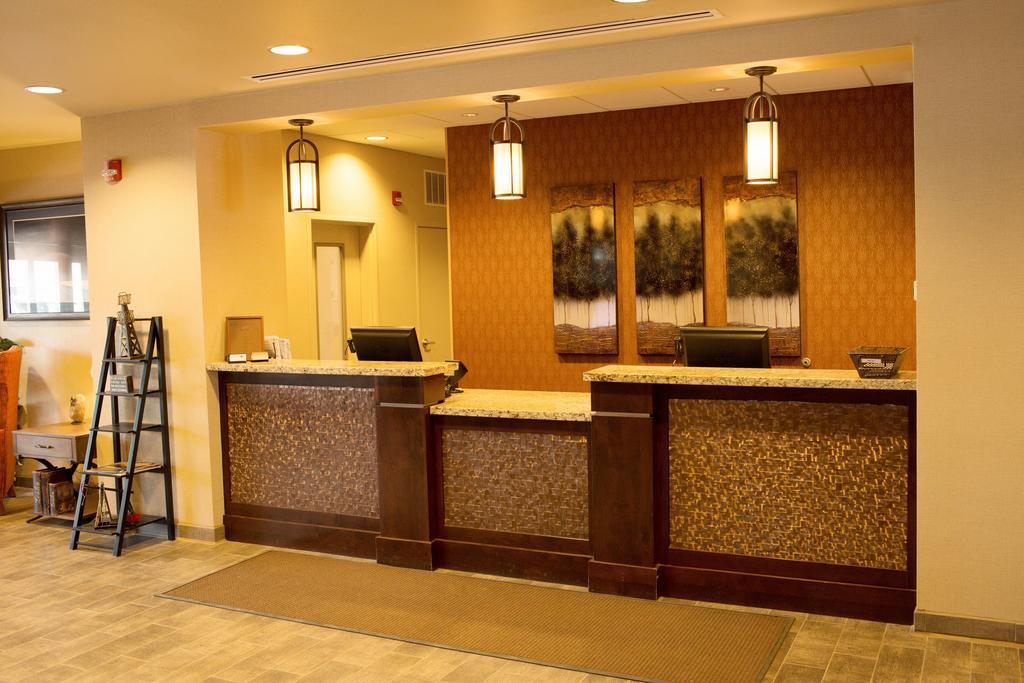 Little Missouri Inn & Suites Watford City Exterior foto