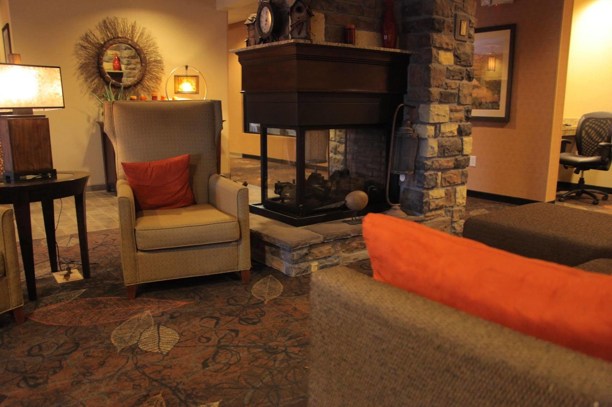 Little Missouri Inn & Suites Watford City Exterior foto